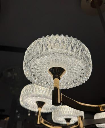 đèn chùm phòng khách chung cư