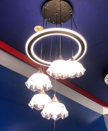 đèn bàn ăn chung cư