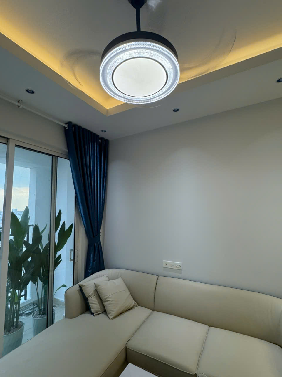 ĐÈN QUẠT  CÁNH GỖ